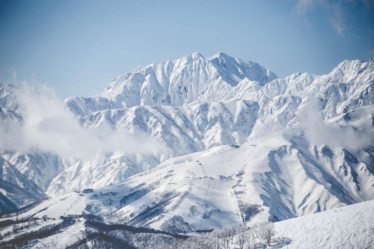 Otari Hakuba Cortina Lodge מראה חיצוני תמונה